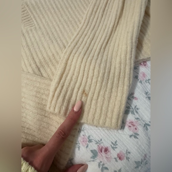 Revolve Lovers & Friends Iggy Sweater in Ivory - Picture 8 of 9